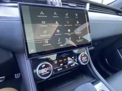 Photo 29 Jaguar F-Pace  P400e Plug-in-Hybrid R-Dynamic SE BVA8 AWD