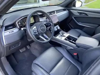 Photo 21 Jaguar F-Pace  P400e Plug-in-Hybrid R-Dynamic SE BVA8 AWD