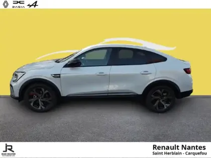 Photo 1 Renault Arkana  1.6 E-Tech hybride 145ch Engineered -22