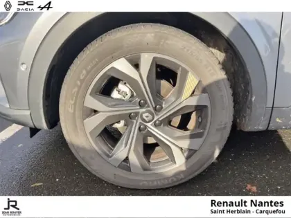 Photo 7 Renault Arkana  1.6 E-Tech hybride 145ch Engineered -22