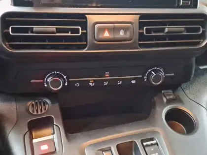 Photo 18 Citroën Berlingo E- VAN M 800 100 KW (136 CH) BATTERIE 50 KWH