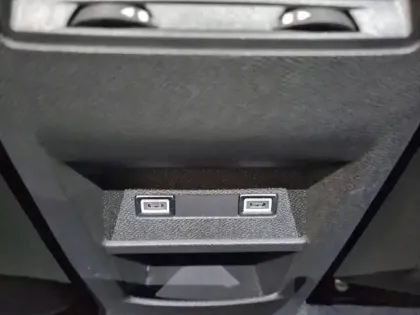 Photo 38 Peugeot 308  Electrique 54 kWh 156ch