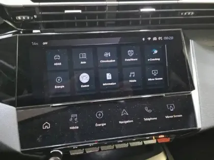 Photo 45 Peugeot 308  Electrique 54 kWh 156ch