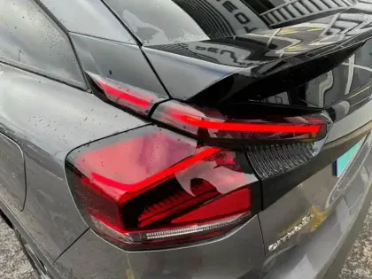 Photo 43 Citroën C4 e- 136 ch Automatique