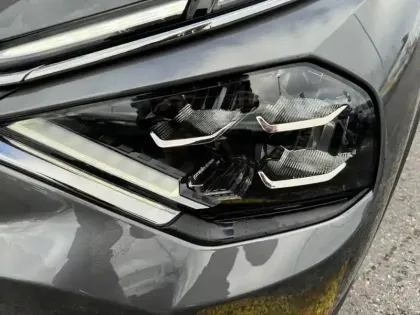 Photo 81 Citroën C4 e- 136 ch Automatique