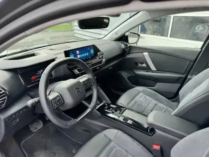 Photo 87 Citroën C4 e- 136 ch Automatique