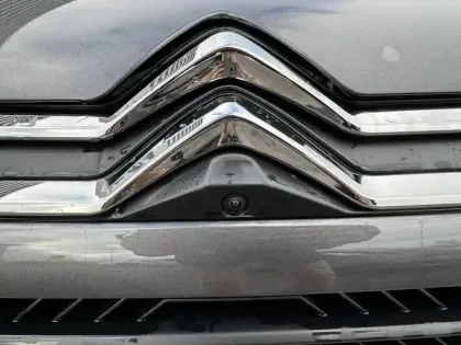 Photo 10 Citroën C4 e- 136 ch Automatique