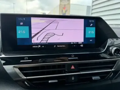 Photo 99 Citroën C4 e- 136 ch Automatique