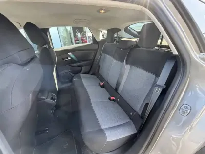 Photo 32 Citroën C4 e- 136 ch Automatique