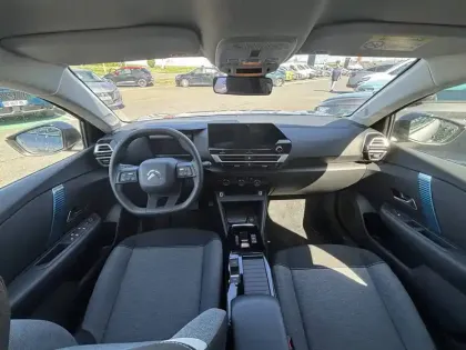 Photo 9 Citroën C4 e- 136 ch Automatique