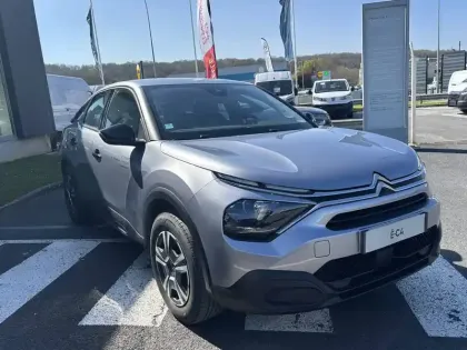 Photo 15 Citroën C4 e- 136 ch Automatique