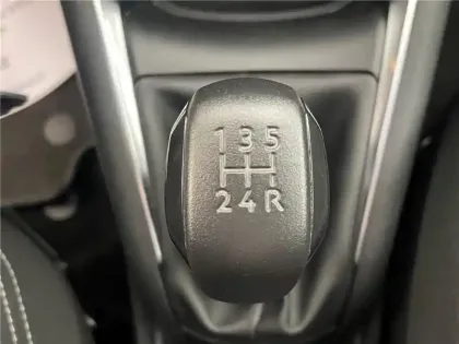 Photo 19 Peugeot 208 PURETECH 82CH S&S BVM5