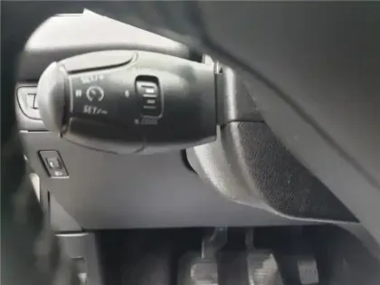 Photo 15 Peugeot 208 PURETECH 82CH S&S BVM5