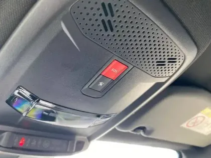 Photo 19 Peugeot 208  BlueHDi 100 S&S BVM6