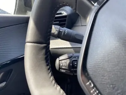 Photo 14 Peugeot 208  PureTech 75 S&S BVM5