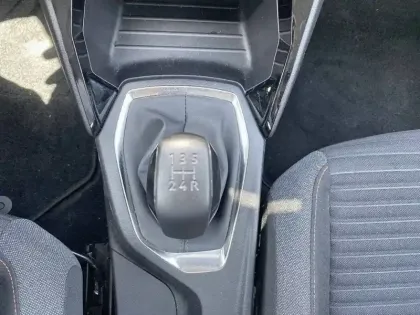 Photo 13 Peugeot 208  PureTech 75 S&S BVM5