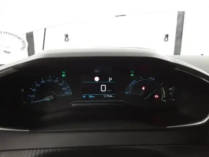 Photo 12 Peugeot 2008  Electrique 136 ch