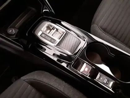 Photo 14 Peugeot 2008  Electrique 136 ch