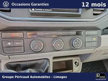 Photo 16 Volkswagen Crafter  VAN 35 L3H3 2.0 TDI 140 CH