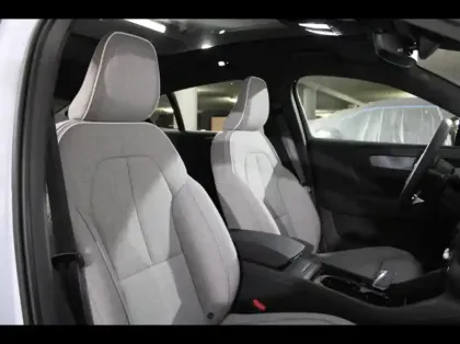 Photo 29 Volvo C40  Recharge Extended Range 252ch Ultimate