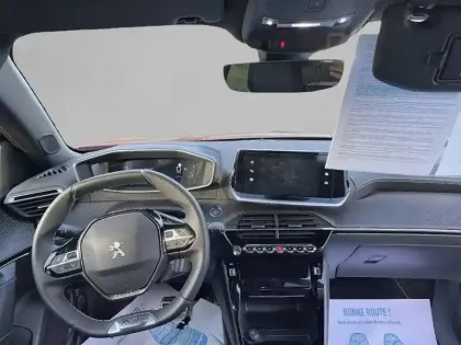 Photo 7 Peugeot 2008  Electrique 136 ch