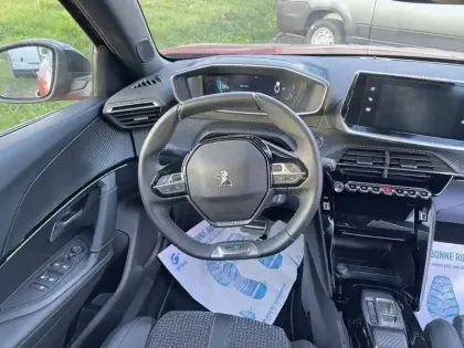 Photo 8 Peugeot 2008  Electrique 136 ch