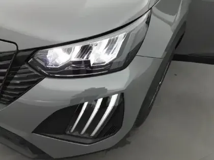 Photo 35 Peugeot 2008  PureTech 100 S&S BVM6