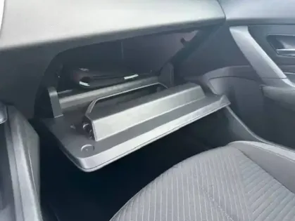 Photo 19 Peugeot 308  PureTech 130ch S&S EAT8