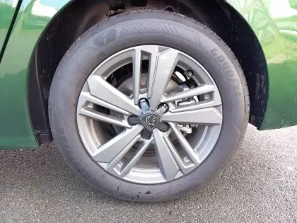 Photo 32 Peugeot 308  PureTech 130ch S&S EAT8