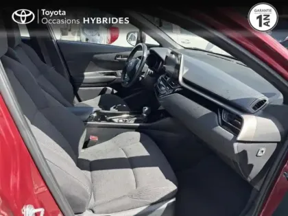 Photo 5 Toyota C-HR  122h Edition 2WD E-CVT RC18