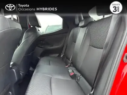 Photo 11 Toyota Yaris  116h Première 5p Attelage