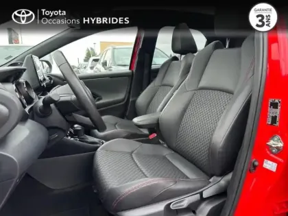 Photo 10 Toyota Yaris  116h Première 5p Attelage