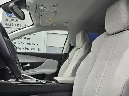 Photo 23 Peugeot 3008  Puretech 130ch S&S EAT8