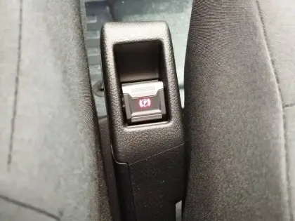 Photo 20 Peugeot Expert  FGN TOLE M ELECTRIQUE 75KWH 136CH