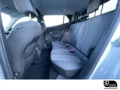 Photo 36 Peugeot 2008  Electrique 136 ch