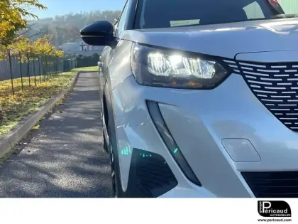 Photo 55 Peugeot 2008  Electrique 136 ch