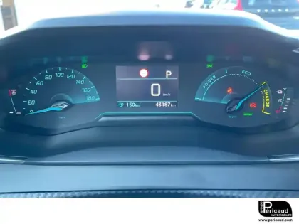 Photo 38 Peugeot 2008  Electrique 136 ch