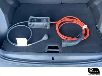 Photo 52 Peugeot 2008  Electrique 136 ch