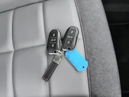 Photo 15 Citroën C5 aircross  Hybride Rechargeable 225 S&S e-EAT8 Shine