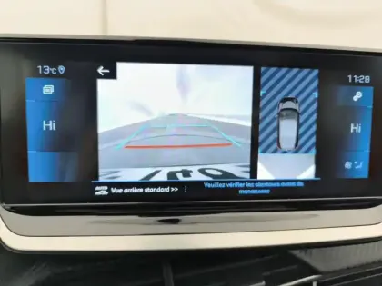 Photo 25 Peugeot 208  PureTech 130 S&S EAT8 GT Pack