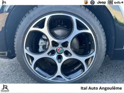 Photo 2 Alfa Romeo Tonale  1.6 Diesel 130ch Ti TCT