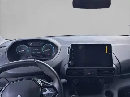 Photo 27 Peugeot Partner E- FOURGON M 800 KG 136 CH BATTERIE 50 KWH