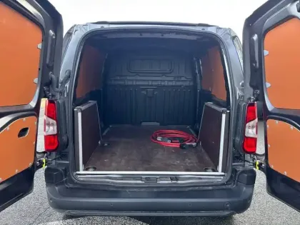 Photo 25 Peugeot Partner E- FOURGON M 800 KG 136 CH BATTERIE 50 KWH