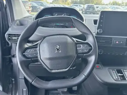 Photo 8 Peugeot Partner E- FOURGON M 800 KG 136 CH BATTERIE 50 KWH