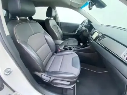 Photo 11 Kia Niro  1.6 GDi 105ch ISG + électrique 43.5ch Active DCT6