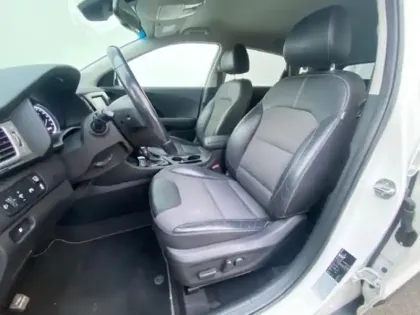 Photo 8 Kia Niro  1.6 GDi 105ch ISG + électrique 43.5ch Active DCT6