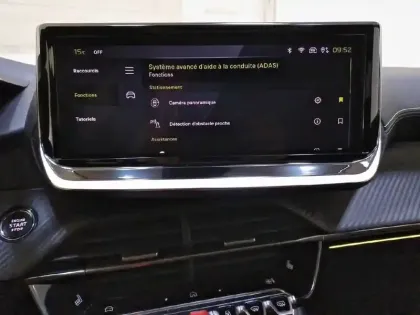 Photo 40 Peugeot 208  Electrique 51 kWh 156ch