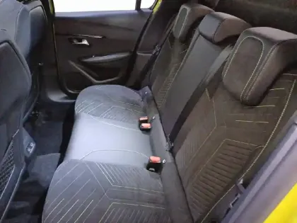 Photo 31 Peugeot 208  Electrique 51 kWh 156ch