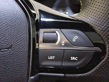 Photo 48 Peugeot 208  Electrique 51 kWh 156ch