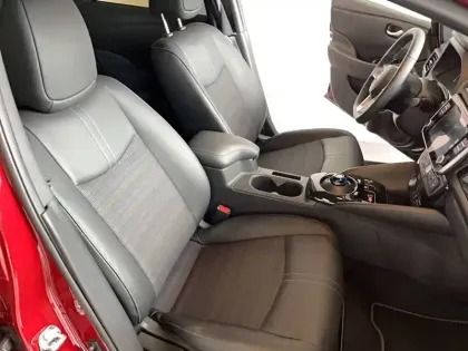 Photo 48 Nissan Leaf  Electrique 40kWh